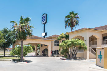 Texas Inn And Suites Citycenter At Utrgv Edinburg Exterior photo